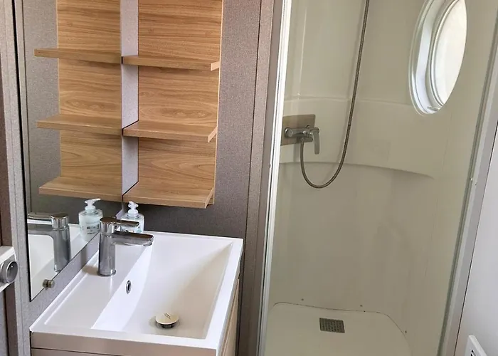 H147-mobilhome Cosy 2 4 Personnes 5 étoiles Parco vacanze *