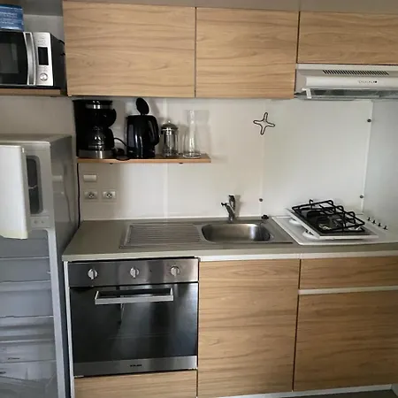 H147-mobilhome Cosy 2 4 Personnes 5 Etoiles 假日公园