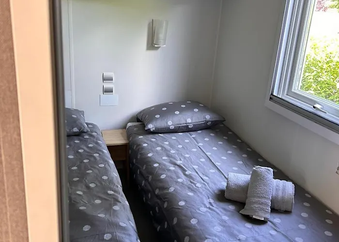 Feriepark H147-mobilhome Cosy 2 4 Personnes 5 Etoiles *